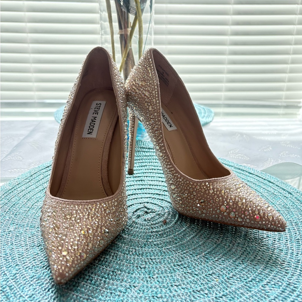 Steve Madden Vitals Pump
